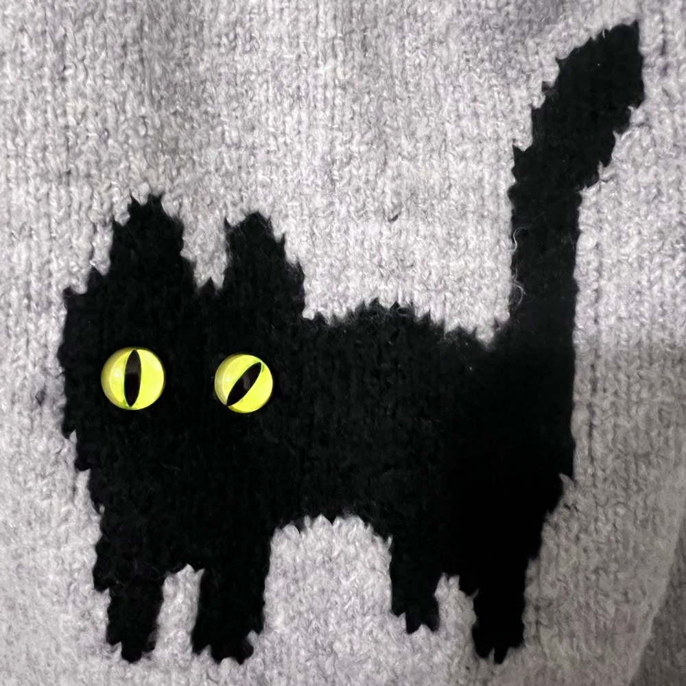 Madden Girl Scaredy Black Cat Motifs Gray V-Neck Cardigan - Picture 4 of 7